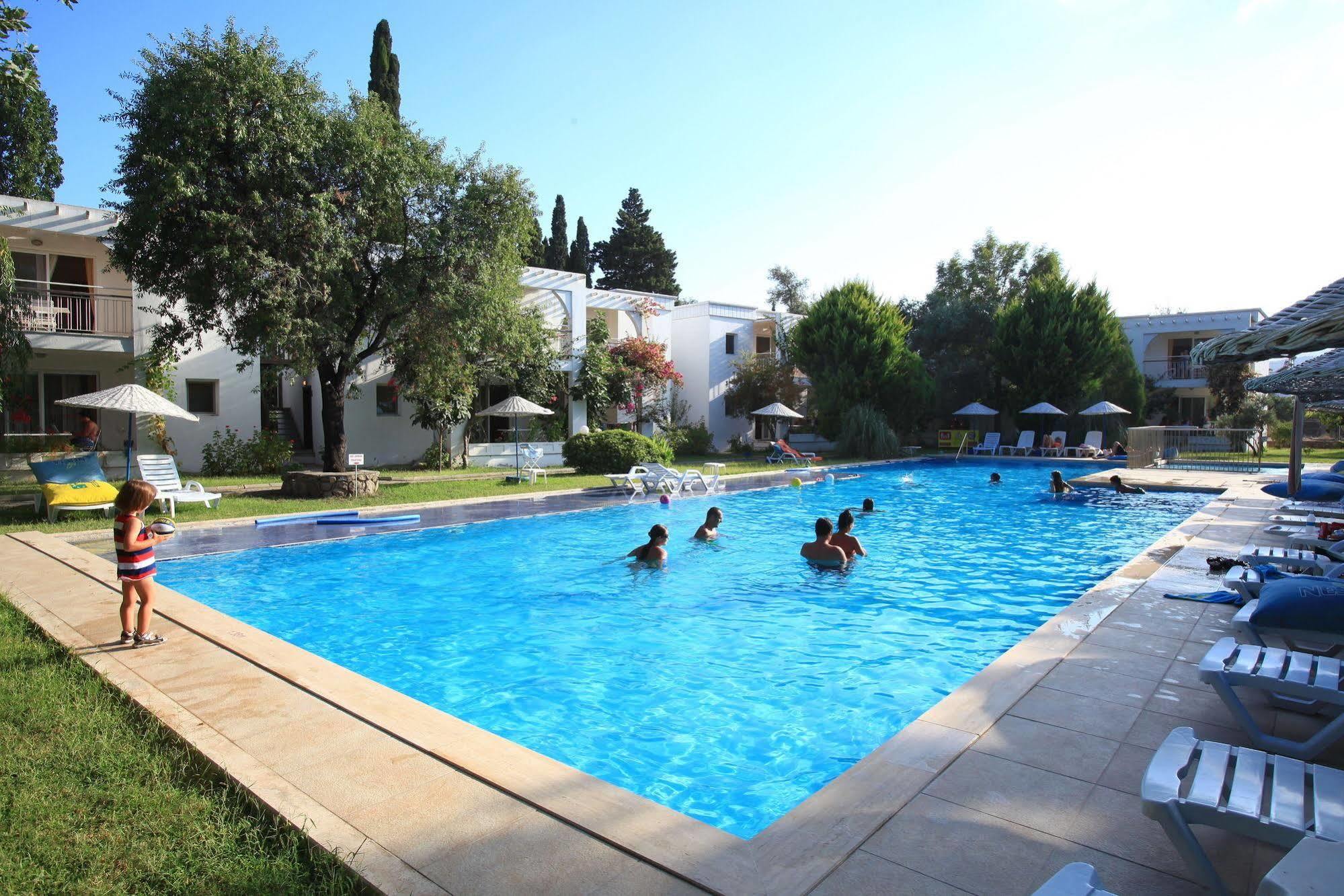 Muskebi Apart Otel Ortakentyahşi Exterior foto